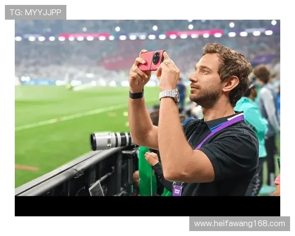 2018卡塔尔与中国足球对决海报设计展现激情与梦想的碰撞 2018卡塔尔与中国足球对决海报设计展现激情与梦想的碰撞