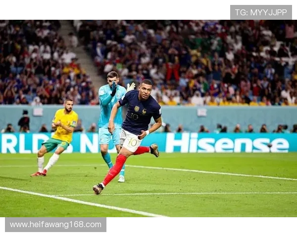 世预赛焦点对决美国与墨西哥的激烈较量即将上演 世预赛焦点对决美国与墨西哥的激烈较量即将上演