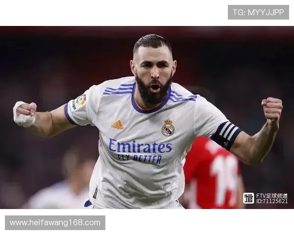 本泽马的传奇之路：从青涩小将到世界足球巨星的蜕变与辉煌